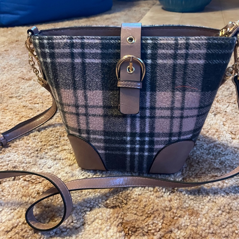 Jen and co two in one purse. Light pink and black flannel plaid,
